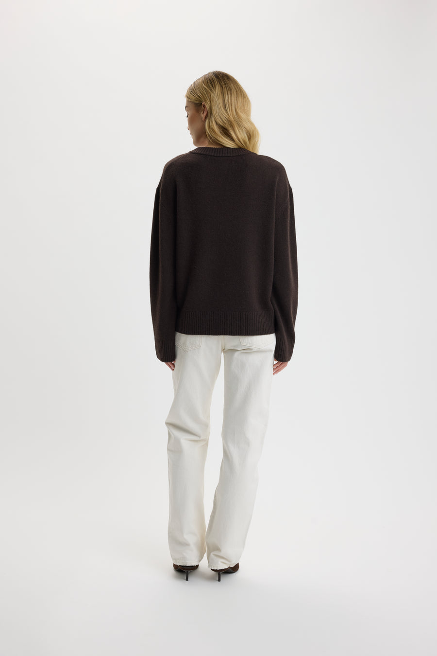 Chris V-Neck Sweater Bison