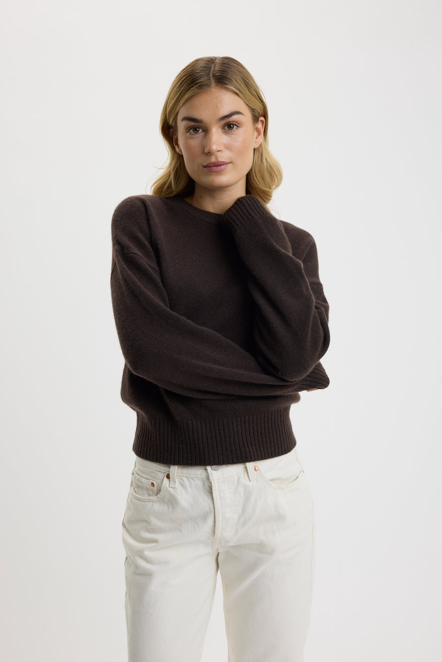Christina Banded O-Neck Sweater Bison