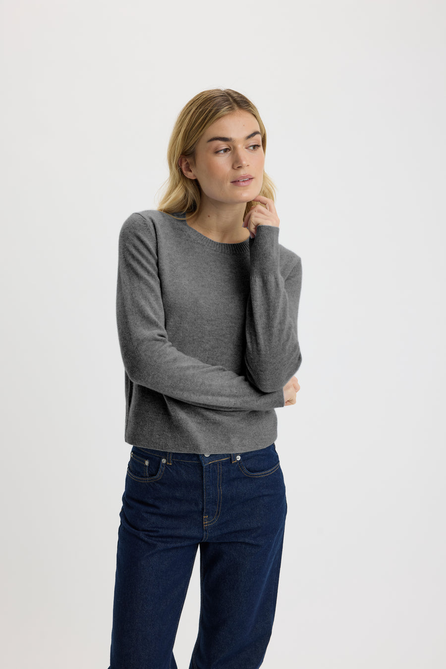 Ulrikke Short O-Neck Sweater Thunder