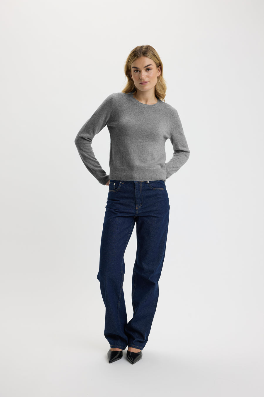 Ulrikke Shrunken O-Neck Sweater Thunder