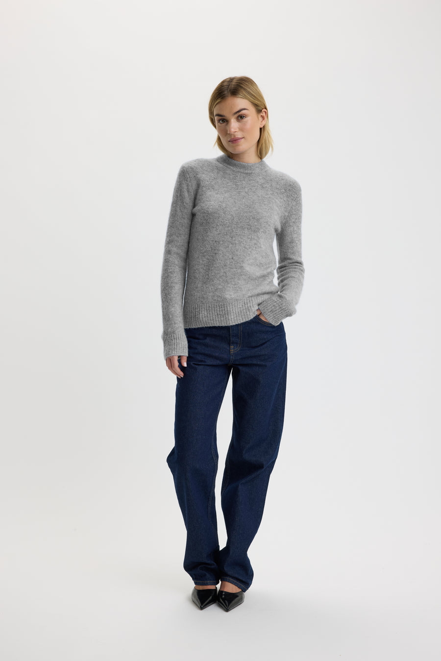 Selma O-Neck Sweater 0005 Husky