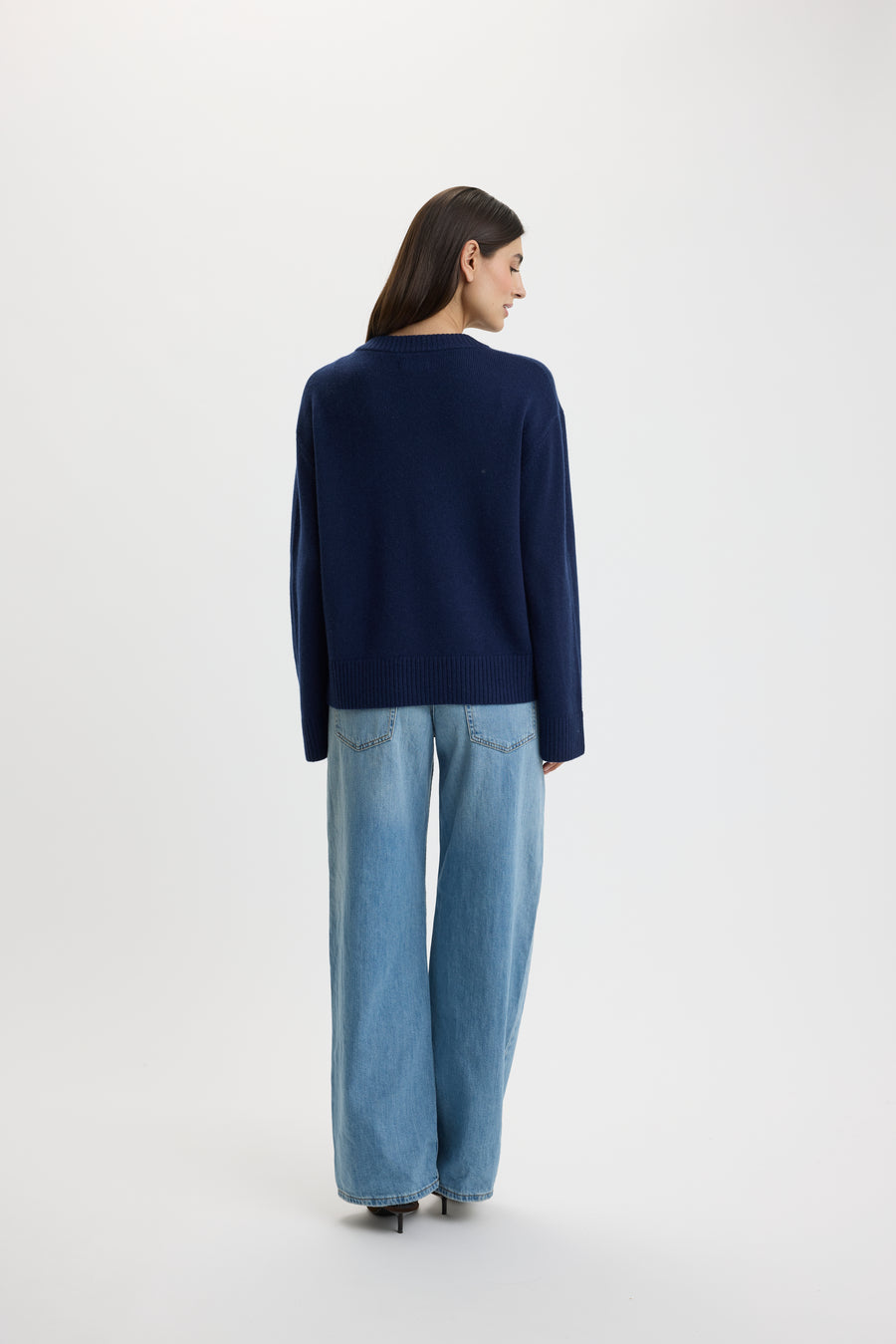 Chris V-Neck Sweater Navy