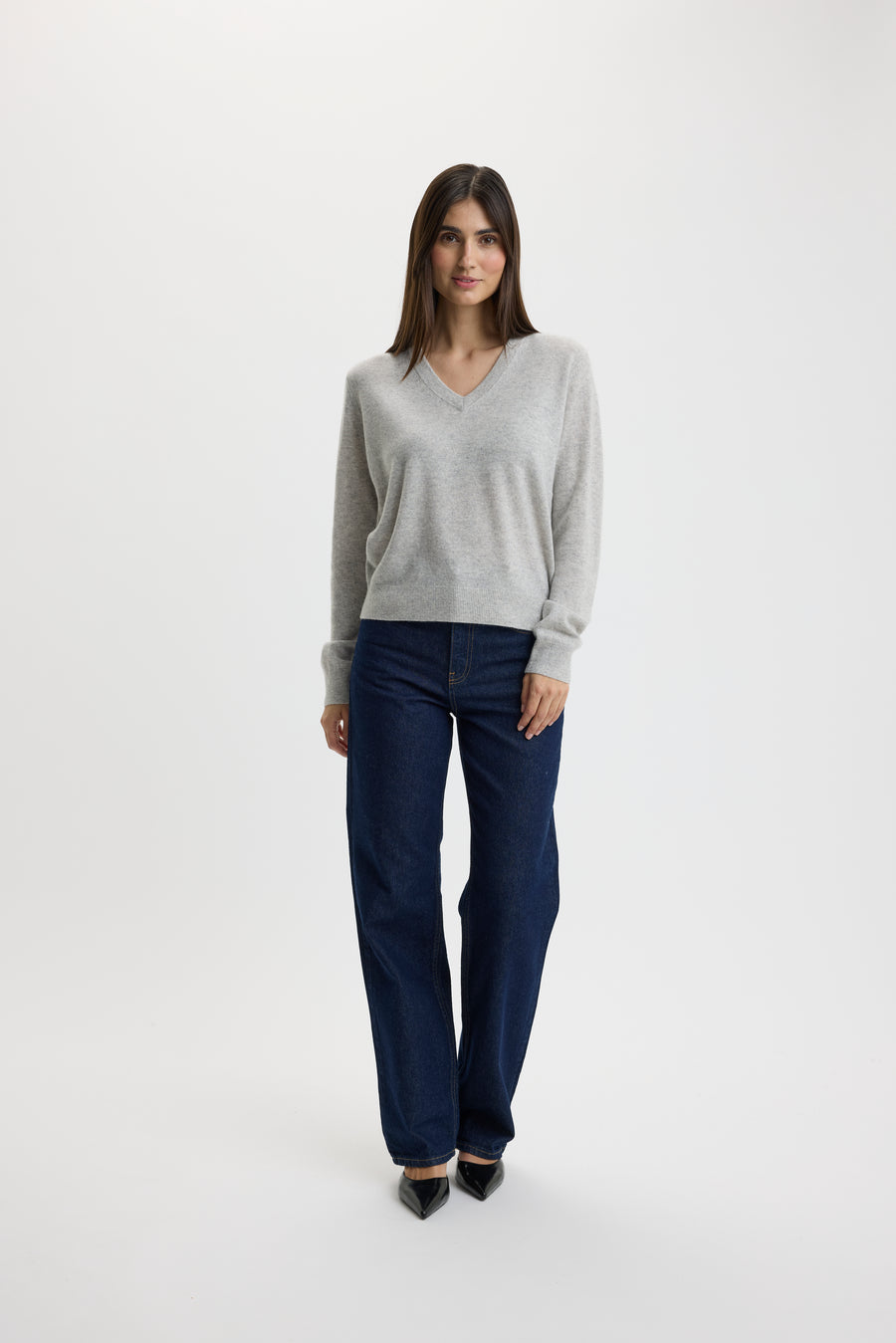 Ulrikke V-Neck Sweater 0002 Foggy
