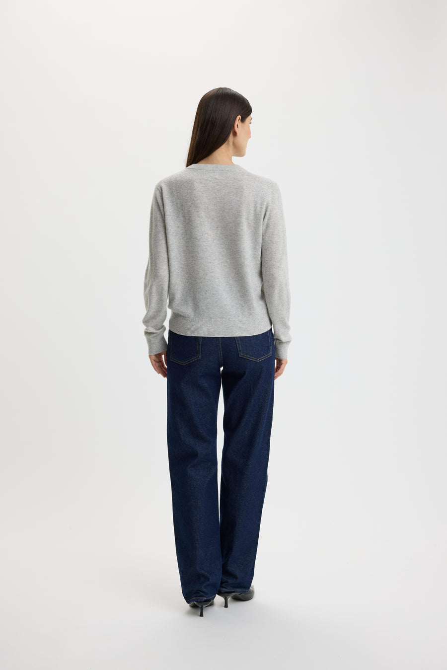 Ulrikke V-Neck Sweater 0002 Foggy