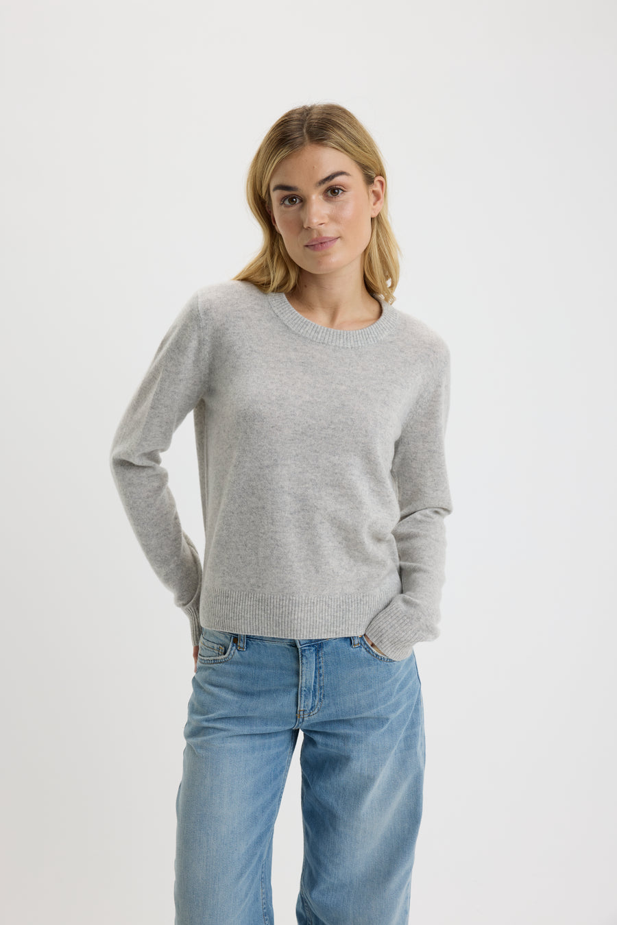Ulrikke O-Neck Sweater 0002 Foggy