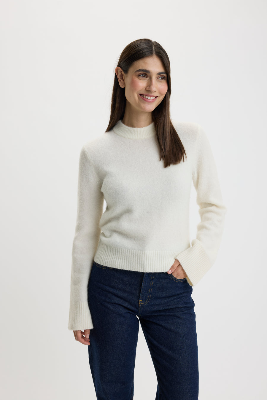 Selma Short O-Neck Sweater 0005 Ivory