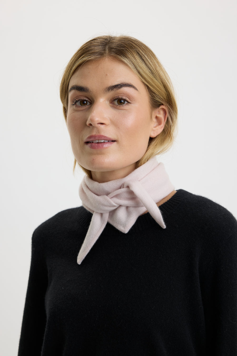 Ulrikke Small Triangle Scarf Lunar