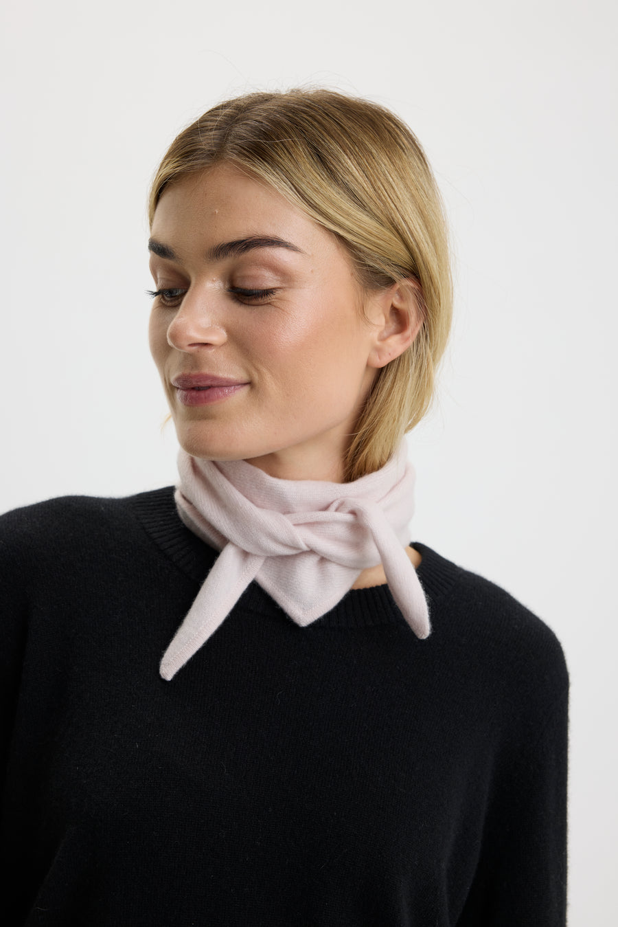 Ulrikke Small Triangle Scarf Lunar