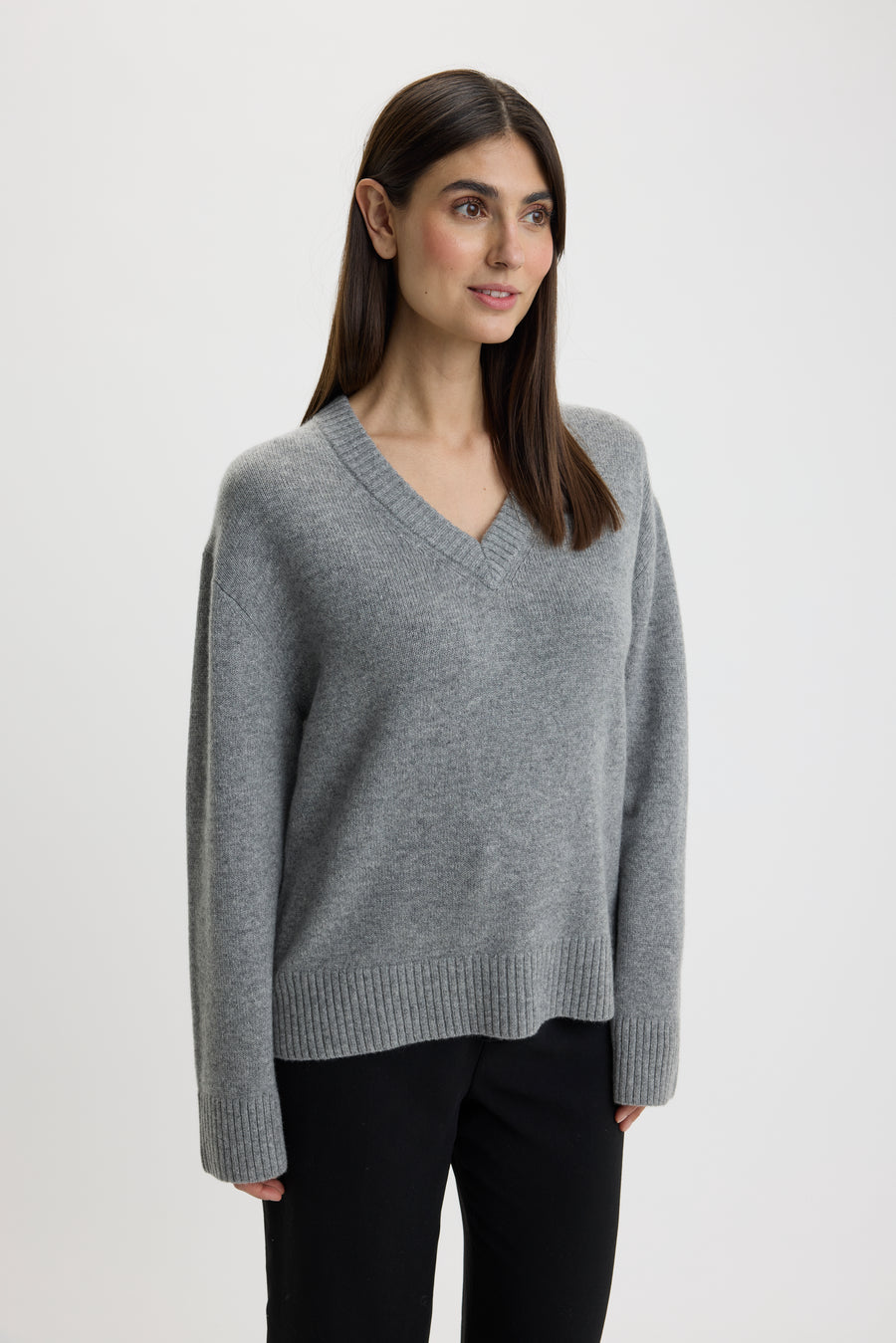 Chris V-Neck Sweater Grey Mel