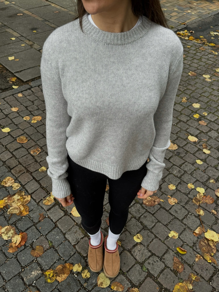 Ulli O-Neck Sweater 0001 Foggy