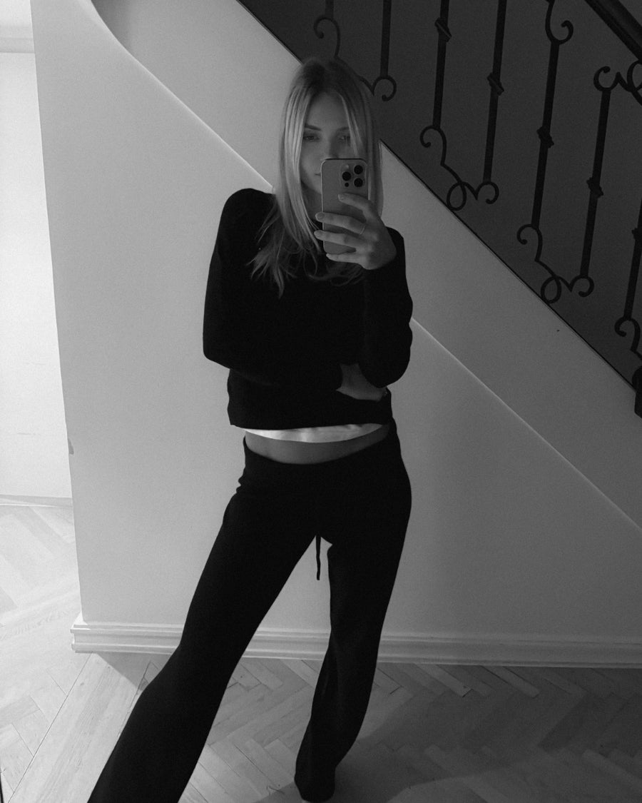 Ulrikke Short O-Neck Sweater 0002 Black