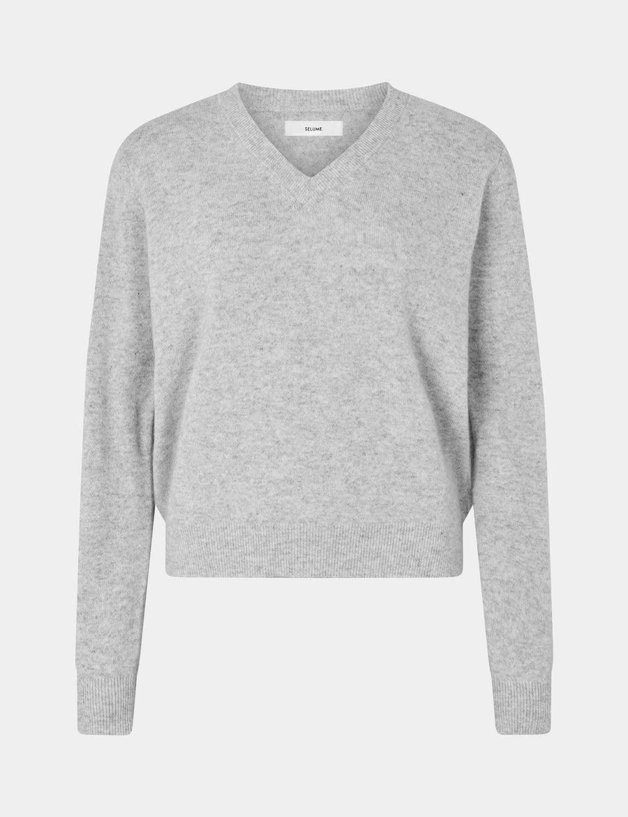 Ulrikke V-Neck Sweater 0002 Foggy